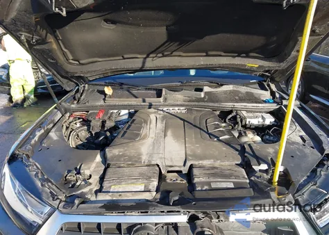 2018 Audi Q7 3.0T Premium из США, поврежденный, VIN WA1VAAF73JD054944